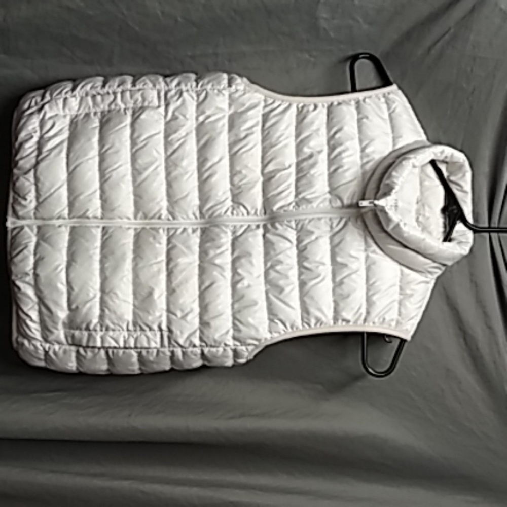 Yishion vest